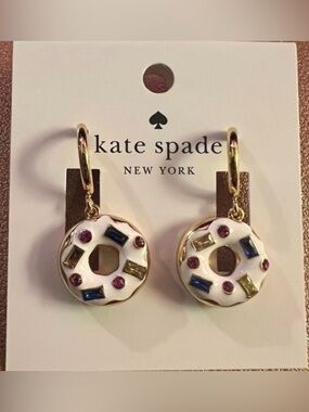 Kate Spade new york Coffee Break Sprinkle Donut CZ
Huggies NWT